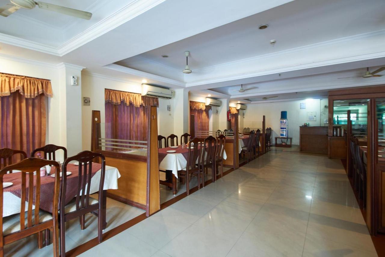 Sree Gokulam Sabari Hotell Chavakkad Eksteriør bilde