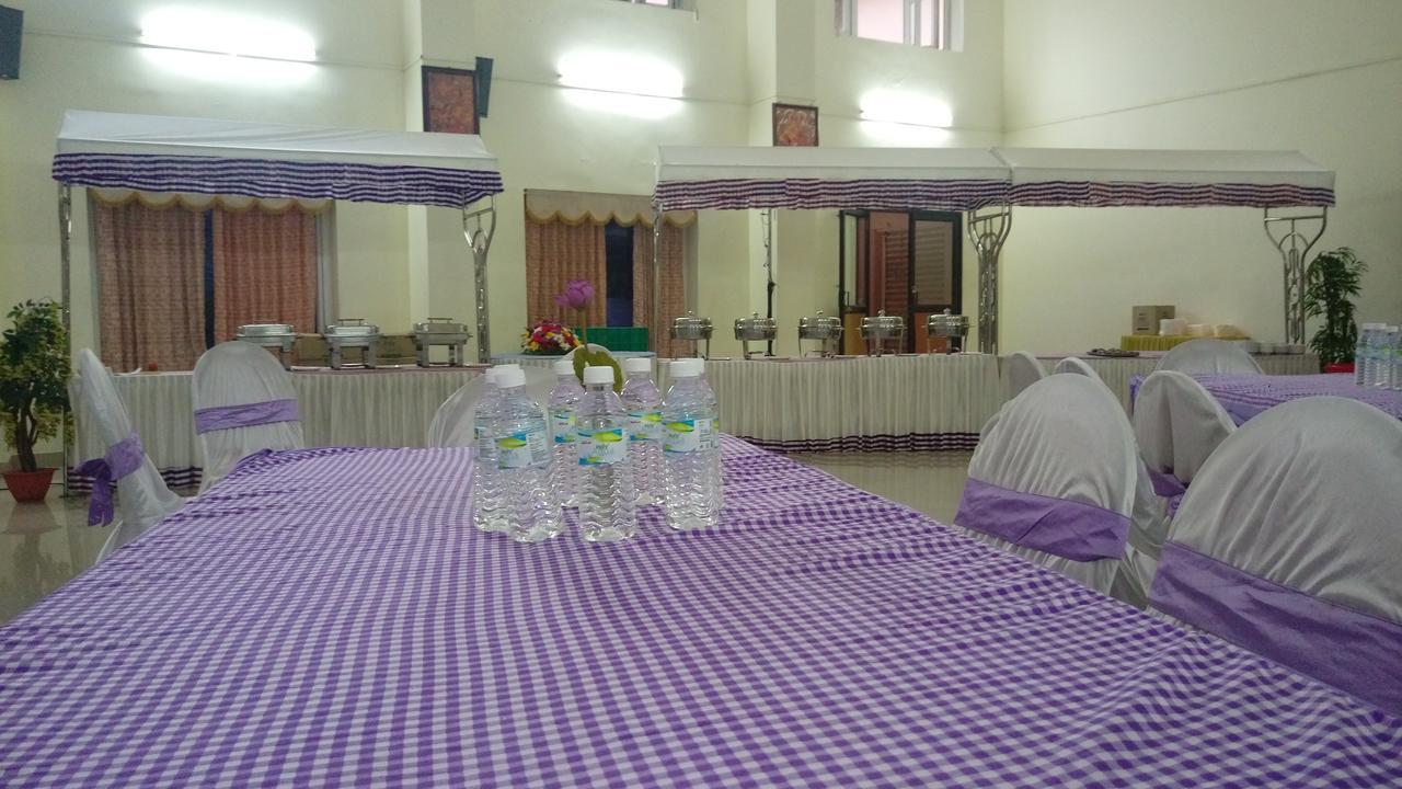 Sree Gokulam Sabari Hotell Chavakkad Eksteriør bilde